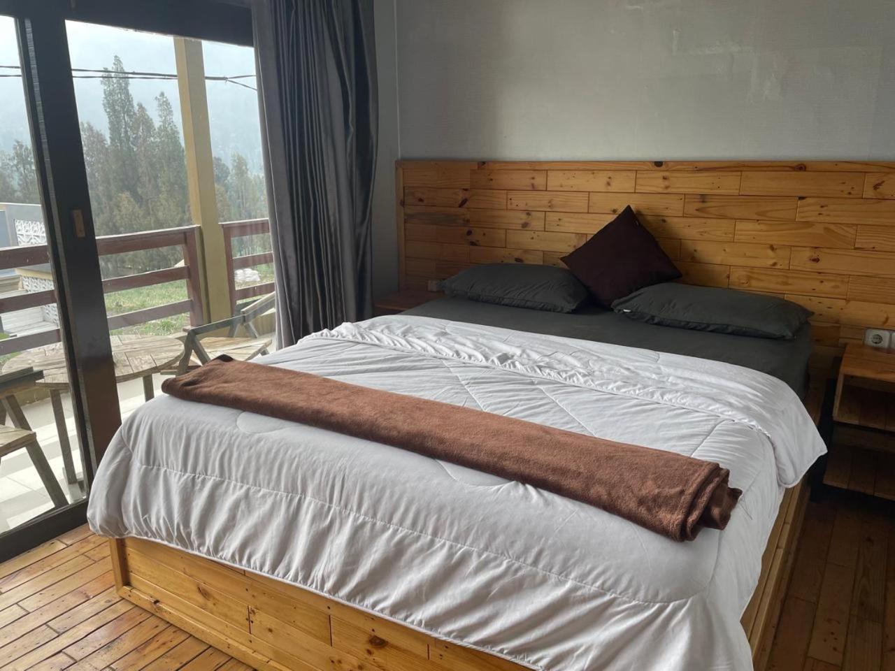 Bromo Semesta Guesthouse بروبولينغو المظهر الخارجي الصورة